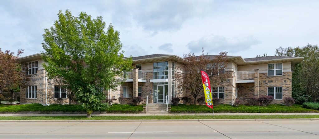 Fox Pointe Apartments near campus in Oshkosh, WI.